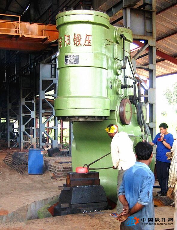 由鍛設備安陽鍛壓大型