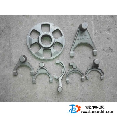 汽車變速箱鍛件，農業機械撥叉鍛件，齊靈鍛造