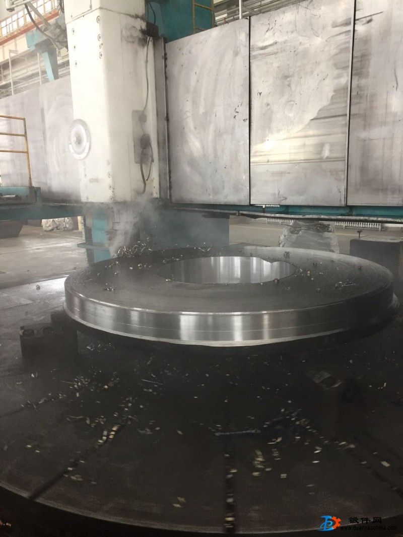 供應大小型鍛件