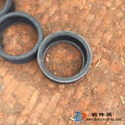 專業生產內齒圈，法蘭，及各種鍛件
