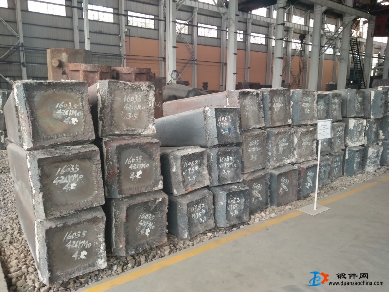 生產供應各類材質鍛圓、鍛方、鋼錠等產品