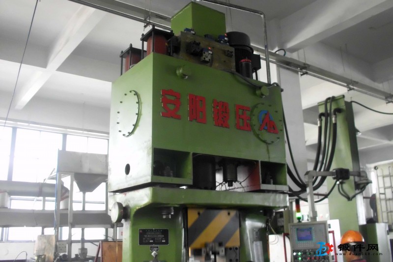 數控錘打擊能量400KJC41系列數控錘安陽鍛壓生產