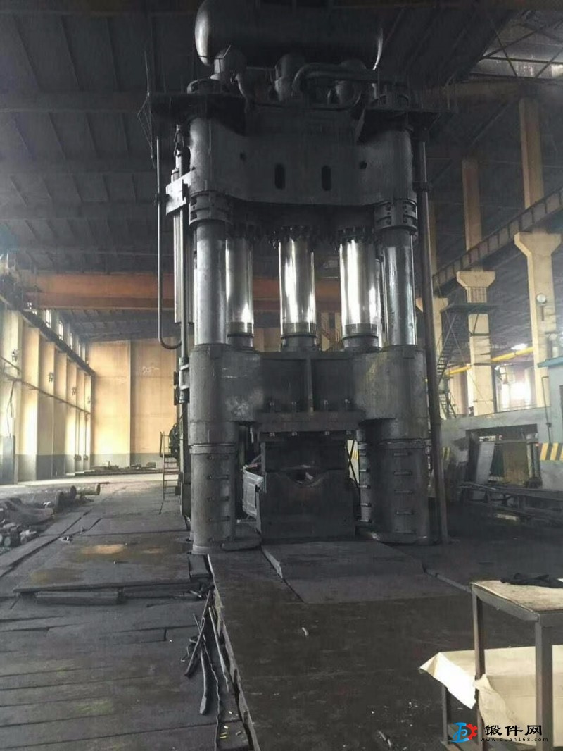 20000噸以下鍛造油壓機