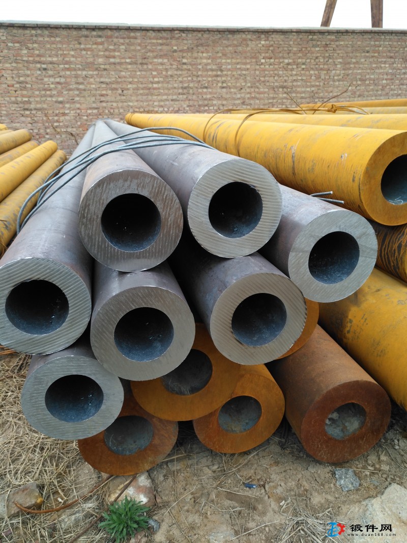16Mn無縫鋼管、厚壁鋼管現貨銷售、零售切割