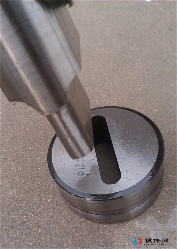 沖孔模具定做，沖床沖頭，特殊模具材質定做