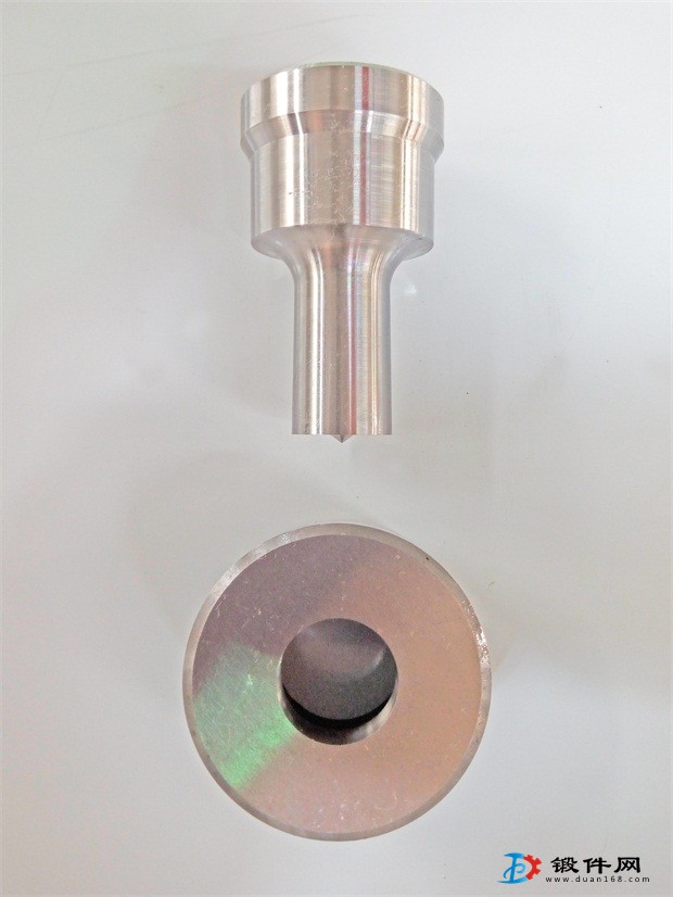 圓孔沖模材質9CrSi, 液壓沖床