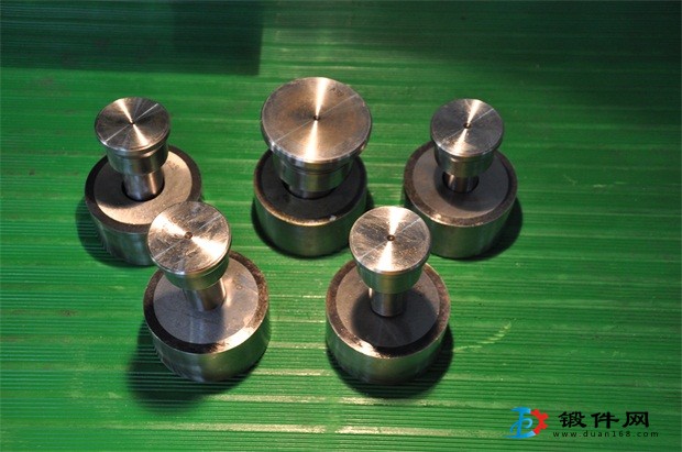 腰孔異形孔沖模材質9CrSi