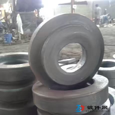軸承，法蘭