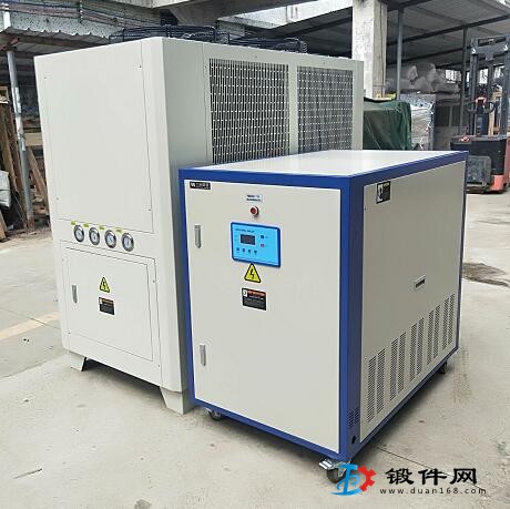 供應實驗室專用分體式冷水機