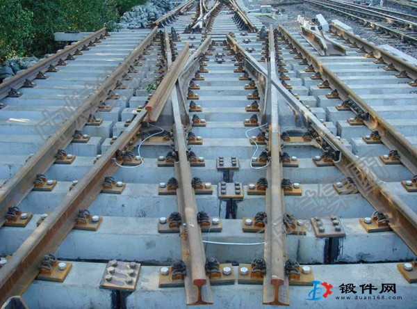 廠家直供礦用鋼軌道岔鐵路施工鋼軌道岔規格齊全38kg鋼軌道岔