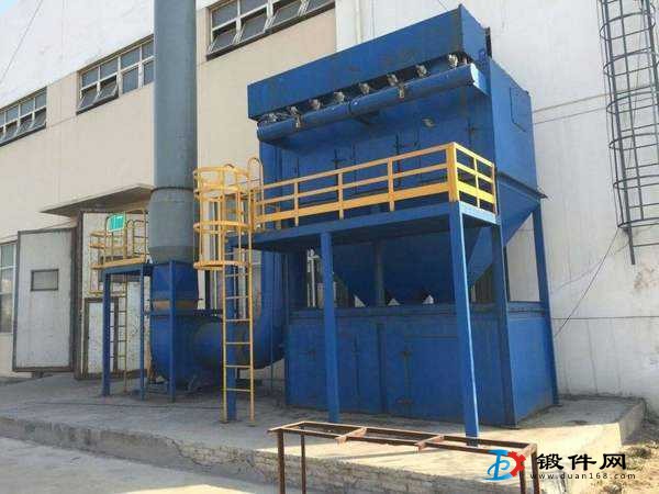 內蒙古鄂爾多斯澤潤中頻爐布袋除塵器