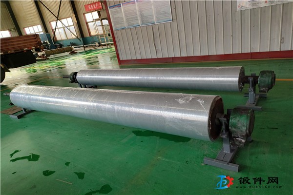 金屬熱噴涂技術噴涂鉬系涂層修復受損復卷機底輥